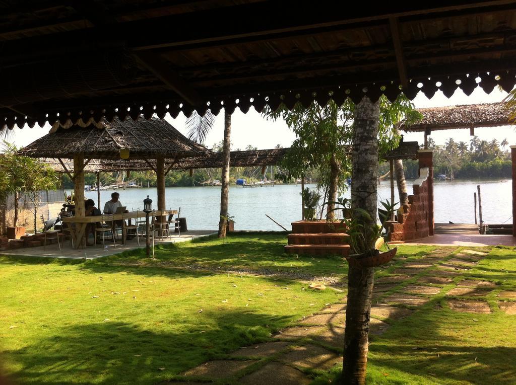 Ambadis Villas Kodungallūr Exterior foto