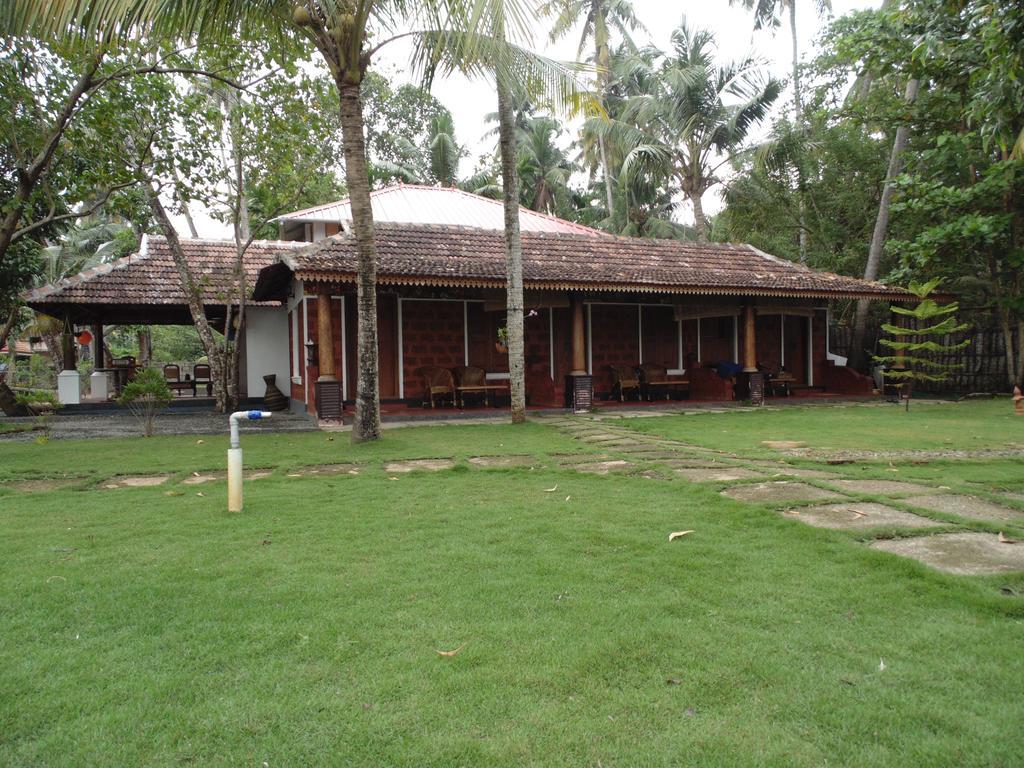 Ambadis Villas Kodungallūr Exterior foto