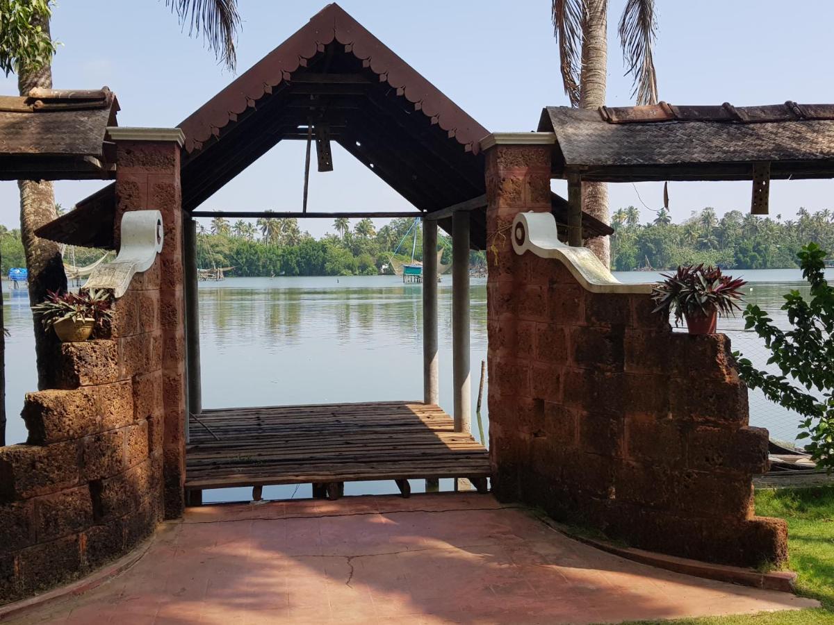 Ambadis Villas Kodungallūr Exterior foto
